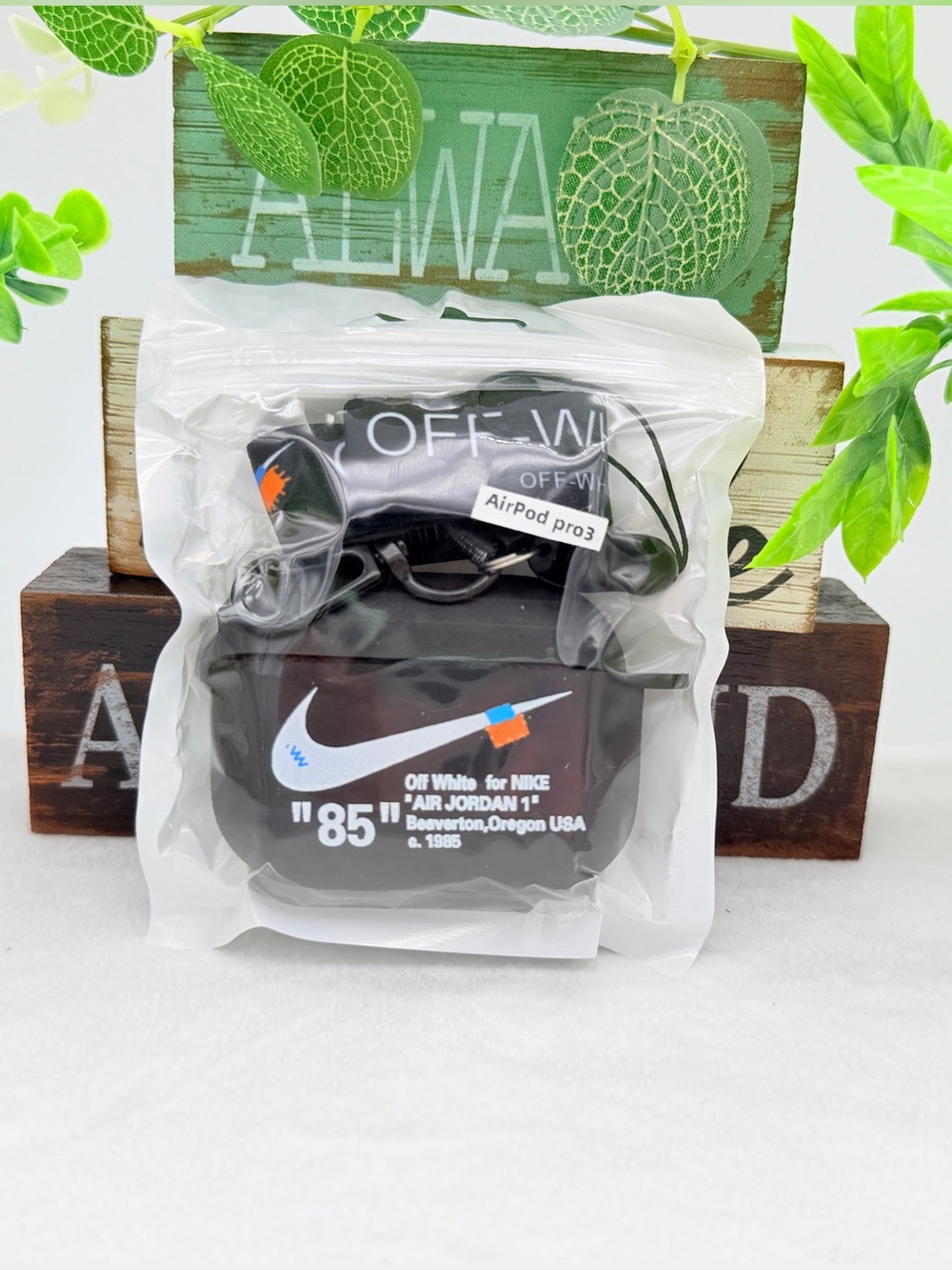 Nike OFF WHITE Design Protective Case for AirPods Pro 3 (2025) Matte Black - Picture 10 of 10